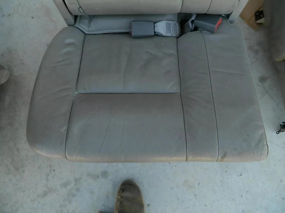 01 02 03 04 05 06 07 TOYOTA SEQUOIA REAR RIGHT PASSENGER SEAT (3RD ROW RIGHT)