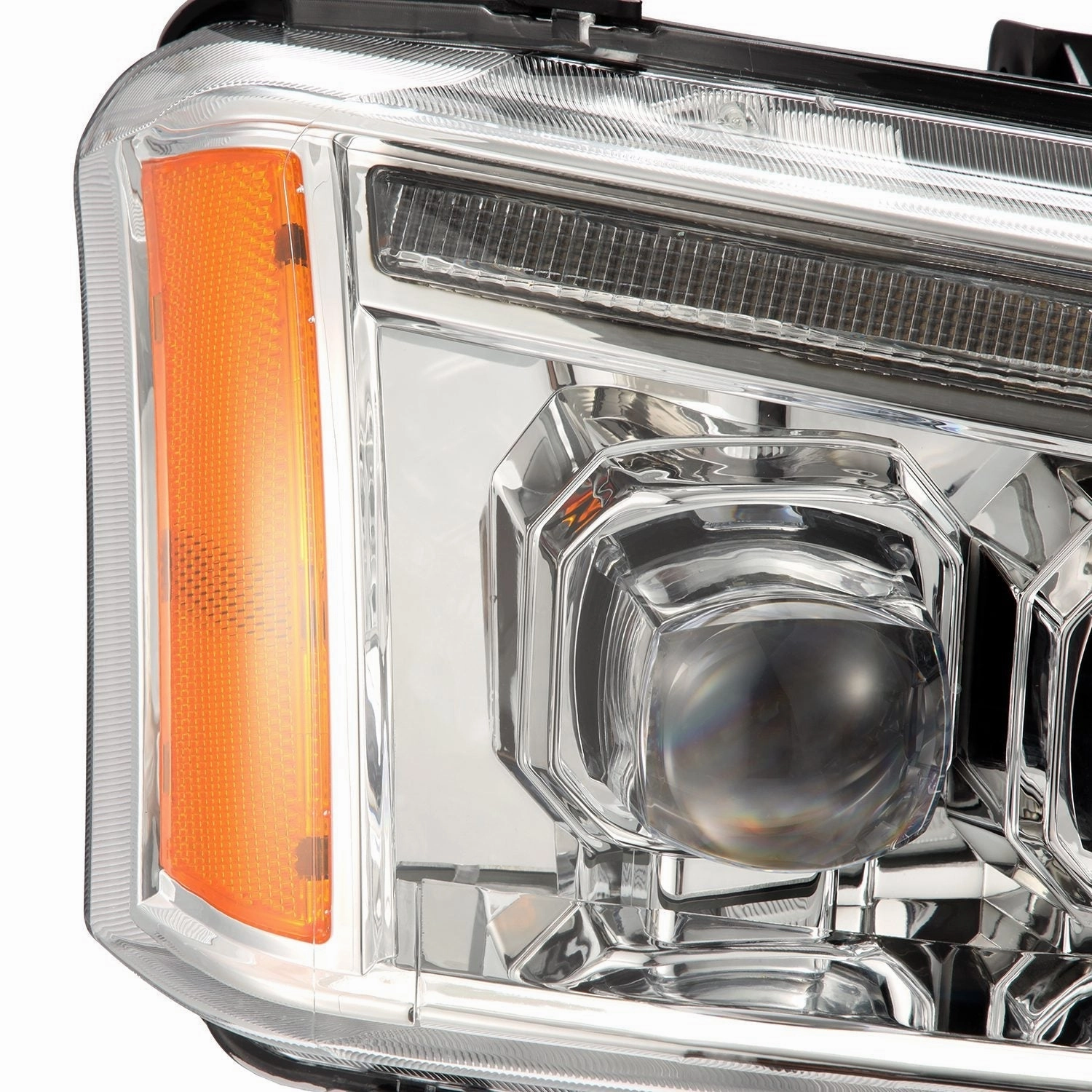 03-06 Chevrolet Silverado/02-06 Avalanche (without body cladding) NOVA-Series LED Projector Headlights Chrome