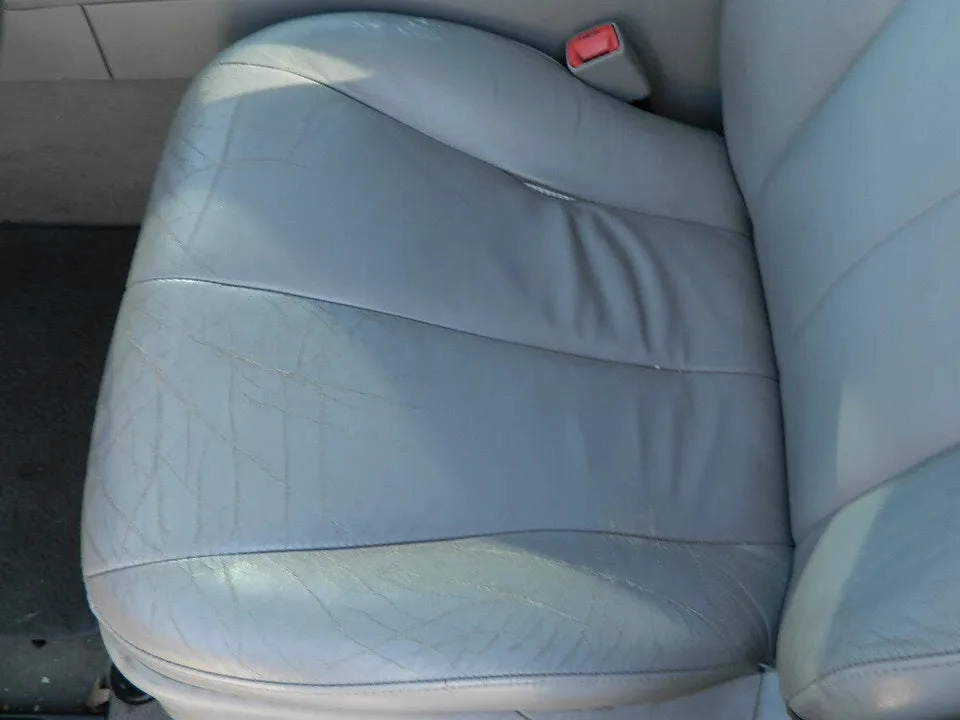 07-09 TOYOTA CAMRY LEATHER SEATS - SET OF 3 ( DRIVER, PASSENGER AND REAR) - LA13