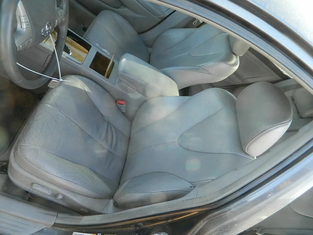 07-09 TOYOTA CAMRY LEATHER SEATS - SET OF 3 ( DRIVER, PASSENGER AND REAR) - LA13