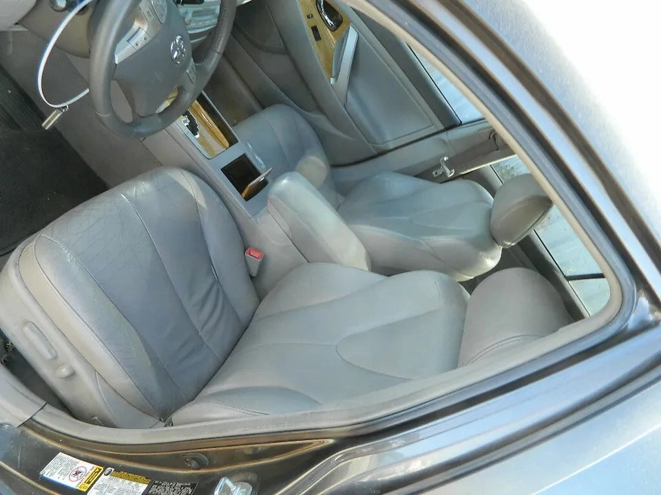 07-09 TOYOTA CAMRY LEATHER SEATS - SET OF 3 ( DRIVER, PASSENGER AND REAR) - LA13