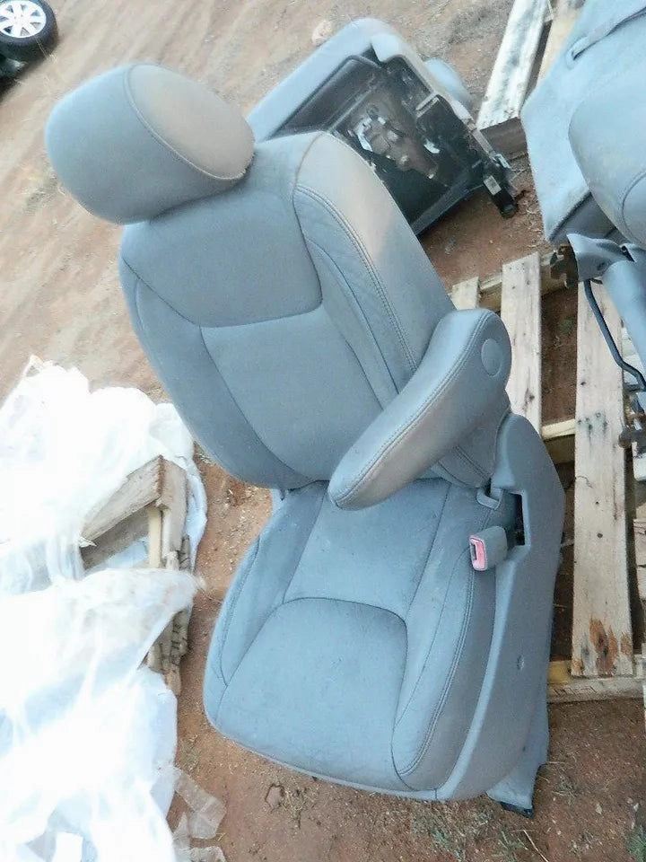 2004 2005 2006 TOYOTA SIENNA FRONT RIGHT PASSENGER POWER SEAT - GRAY LEATHER