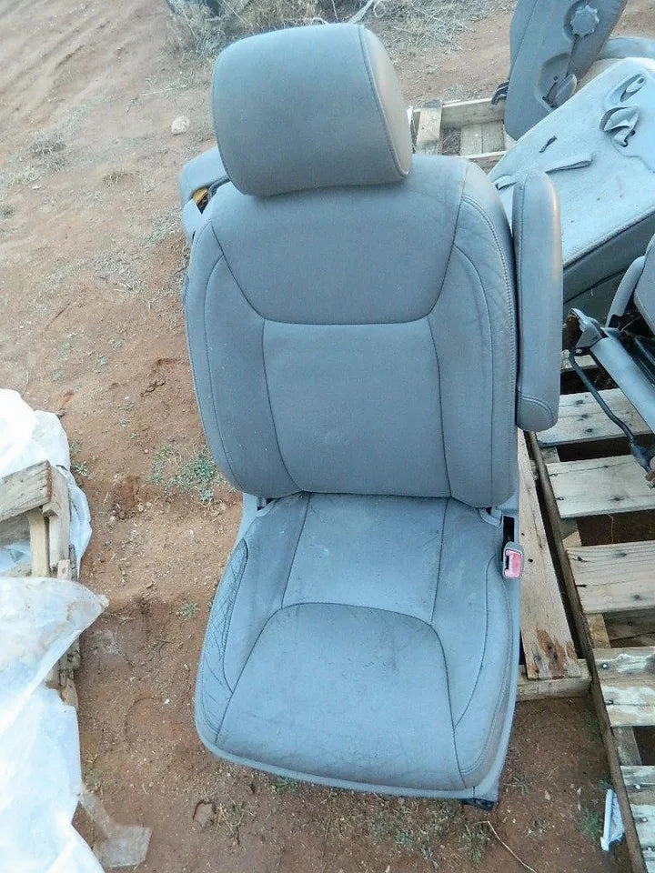 2004 2005 2006 TOYOTA SIENNA FRONT RIGHT PASSENGER POWER SEAT - GRAY LEATHER