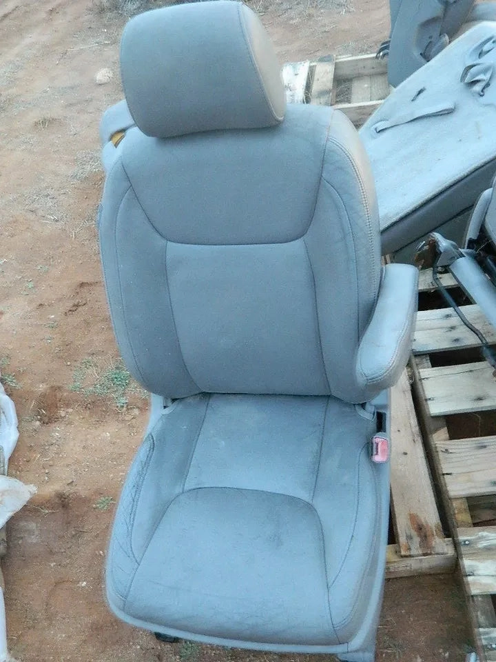 2004 2005 2006 TOYOTA SIENNA FRONT RIGHT PASSENGER POWER SEAT - GRAY LEATHER