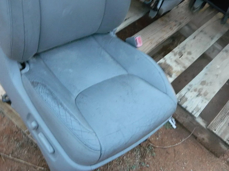 2004 2005 2006 TOYOTA SIENNA FRONT RIGHT PASSENGER POWER SEAT - GRAY LEATHER
