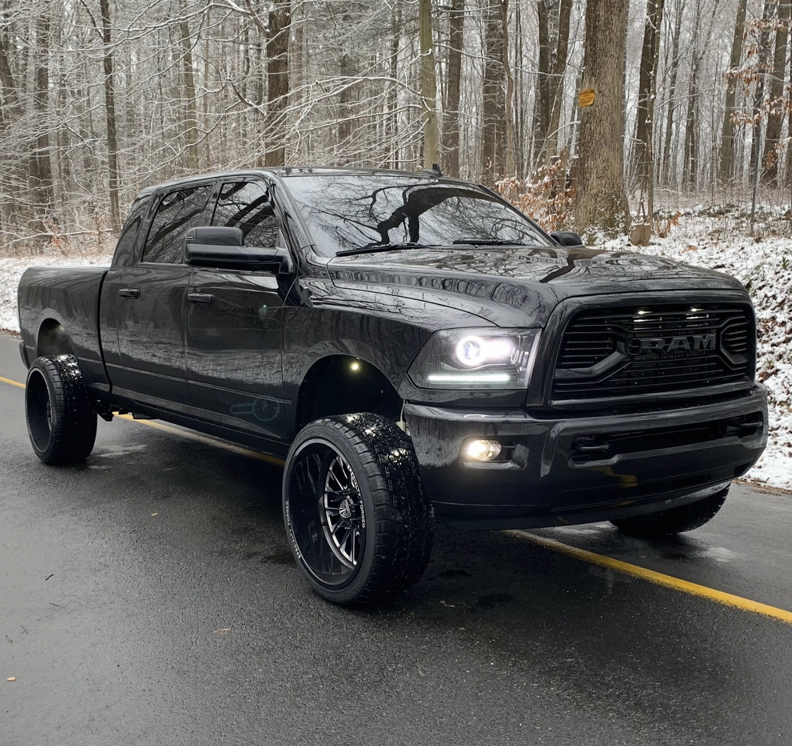 2011-2018 Ram 1500/2500/3500 Custom Projector Headlights